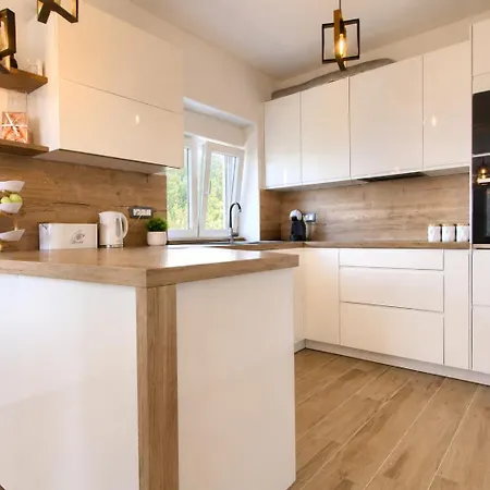Karetina Luxury Guest House-5 Min To The