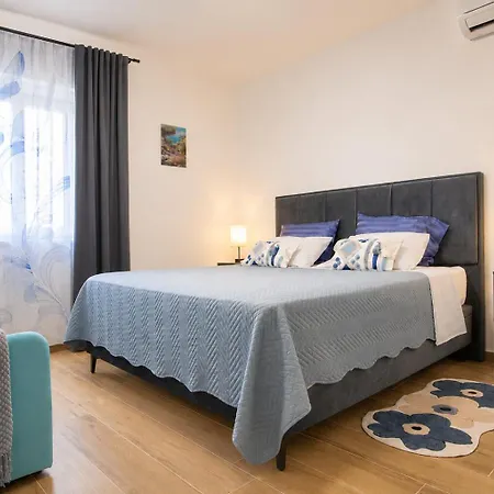 Karetina Luxury Guest House-5 Min To The Kali