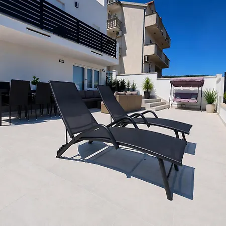 Βίλα Karetina Luxury Guest House-5 Min To The